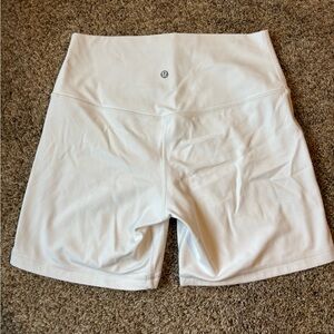 Lululemon align 6” short